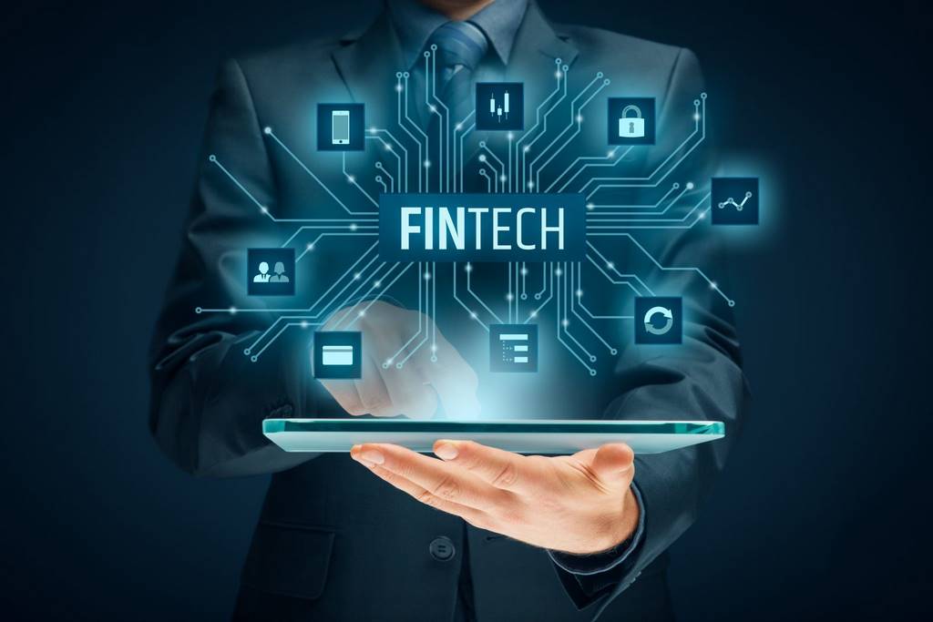 Fintech là sự kết hợp công nghệ & tài chính