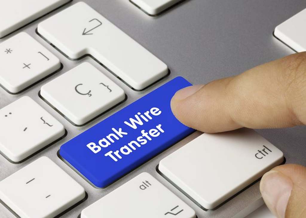 rút tiền từ bank wire transfer