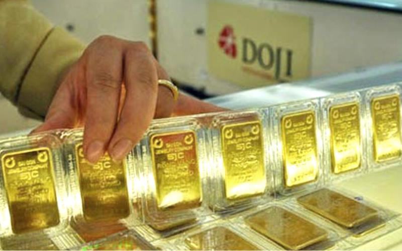 Giá vàng miếng Doji biến động mạnh mẽ ở những tháng giữa năm 2022 