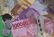Quy đổi tiền tại các ngân hàng ở Indonesia.